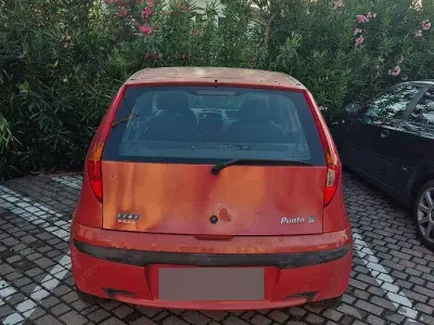 Usata Fiat Punto 60 CV (44 kW) 2002 Rosso Utilitaria