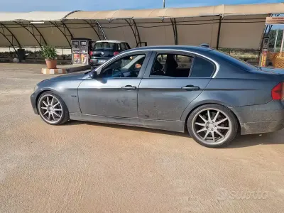 Usata BMW 335 286 CV (210 kW) 2006 Grigio Berlina