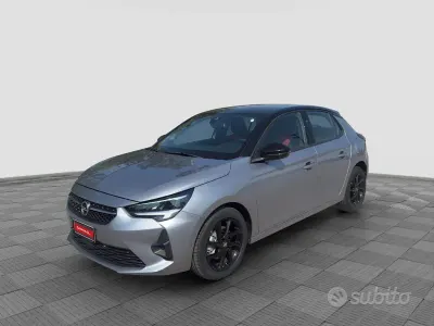 Usata Opel Corsa 101 CV (74 kW) 2023 Gris artense Utilitaria