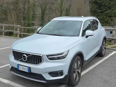 Usata Volvo XC40 Inscription 129 CV (94 kW) 2021 Grigio SUV