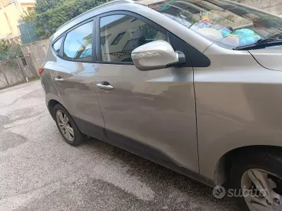 Usata Hyundai ix35 135 CV (99 kW) 2010 Marrone SUV