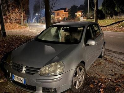 VW Golf V
