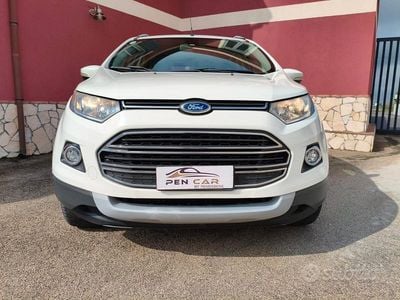 Usata Ford Ecosport Titanium 95 CV (69 kW) 2015 Bianco SUV