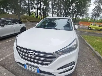 Usata Hyundai Tucson Xpossible 116 CV (85 kW) 2016 Bianco SUV