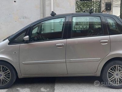 Usata Lancia Musa 90 CV (66 kW) 2005 Monovolume