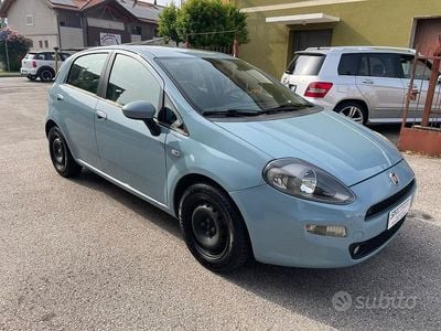 Usata Fiat Punto 74 CV (54 kW) 2015 Blu Berlina