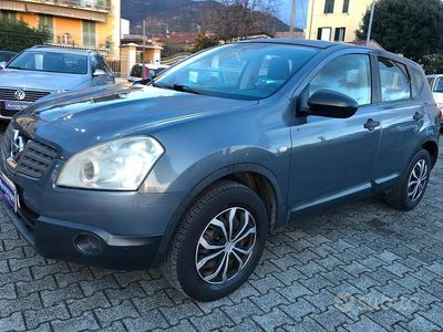Usata Nissan Qashqai Visia 114 CV (83 kW) 2008 Grigio SUV
