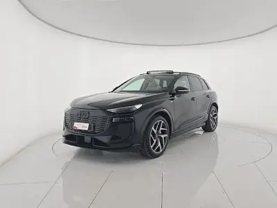 Käytetty Audi Q6 e-tron S-Line 284 kW (387 HP) 2025 Musta Katumaasturi