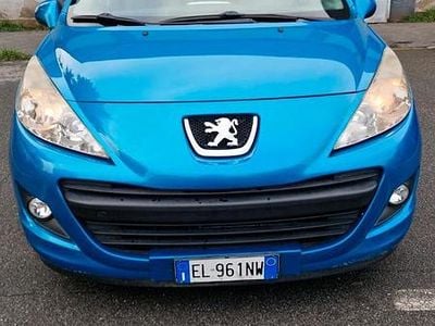 Usata Peugeot 207 2012 Blu Utilitaria
