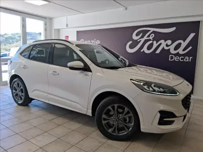 Usado Ford Kuga ST-Line X 225 CV (165 kW) 2023 Blanco SUV