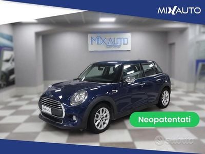Usata Mini ONE 102 CV (75 kW) 2017 Blu/azzurro(met.) Utilitaria