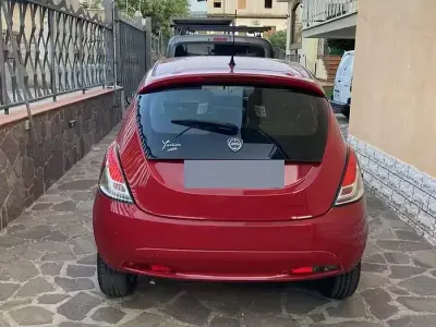 Usata Lancia Ypsilon