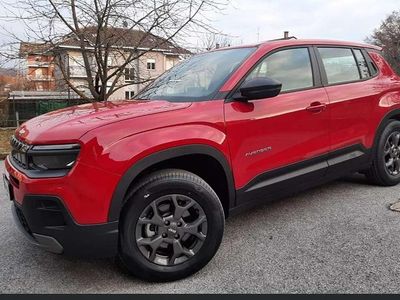 Nuova Jeep Avenger Longitude 101 CV (74 kW) 2025 Rosso SUV