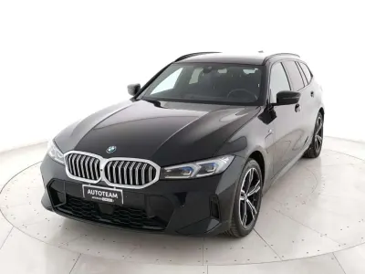 Usata BMW 330e M Sport 184 CV (135 kW) 2025 Nero Station wagon