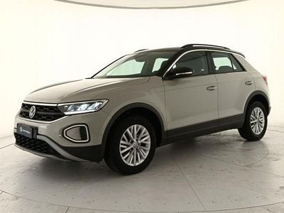 Usata VW T-Roc Life 115 CV (84 kW) 2023 Beige SUV