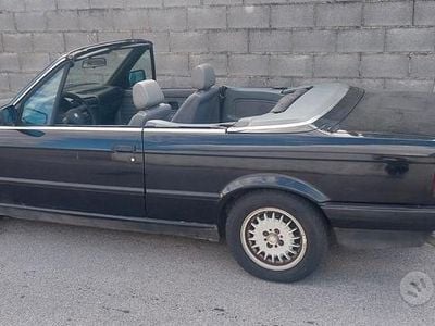 Usata BMW 318 Cabriolet 113 CV (83 kW) 1992 Cabrio