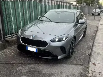 Usata BMW 118 M Sport 150 CV (110 kW) 2025 Grigio Utilitaria