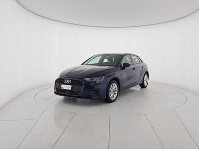 Usata Audi A3 Sportback g-tron Business 131 CV (96 kW) 2023 Blu navarra metallizzato Utilitaria
