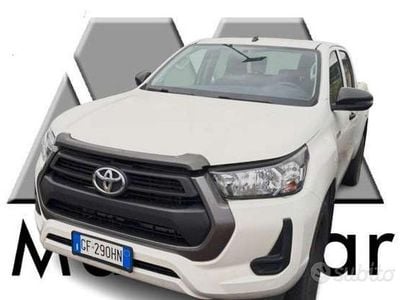 Usata Toyota HiLux Comfort 150 CV (110 kW) 2021 Bianco Pick-up
