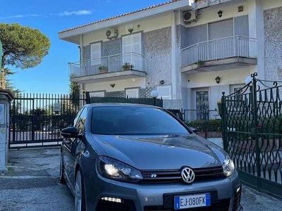 Usata VW Golf VI R 271 CV (199 kW) 2011 Grigio Utilitaria
