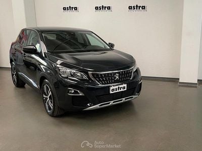 Usata Peugeot 3008 Allure 131 CV (96 kW) 2019 Gray SUV