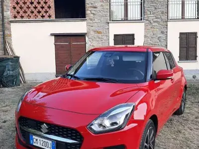 Usata Suzuki Swift 83 CV (61 kW) 2023 Utilitaria