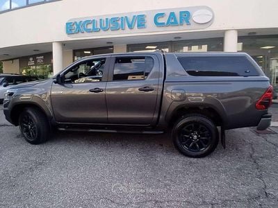 Nuova Toyota HiLux 204 CV (150 kW) 2025 Grigio Pick-up