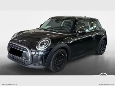 Usata Mini ONE Essential 102 CV (75 kW) 2022 Nero Utilitaria
