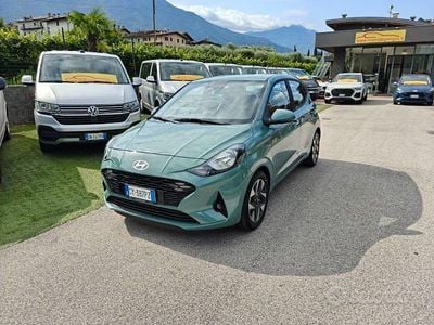 Usata Hyundai i10 63 CV (46 kW) 2025 Verde Utilitaria