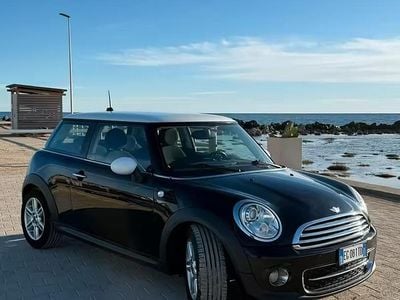 Occasion Mini Cooper D 111 ch (81 kW) 2011 Noir Citadine