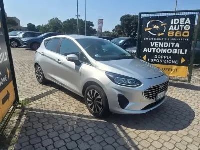 Usata Ford Fiesta 75 CV (55 kW) 2023 Argento Utilitaria
