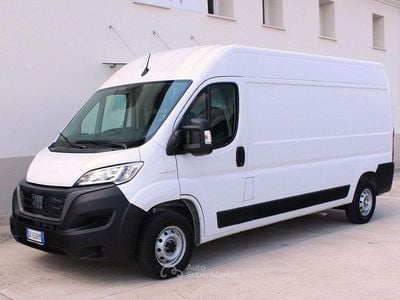 Usata Fiat Ducato 33 120 CV (88 kW) 2022 Bianco pastello Furgone