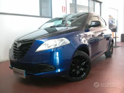 Usata Lancia Ypsilon S 69 CV (50 kW) 2013 Bluazzurro Utilitaria