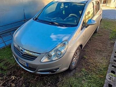 Usata Opel Corsa 2008 Grigio Berlina