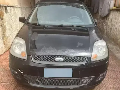 Usata Ford Fiesta 68 CV (50 kW) 2006 Blu Utilitaria