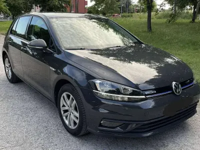 Usata VW Golf VII Business 131 CV (96 kW) 2019 Grigio Berlina