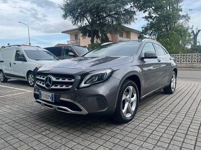 Usata Mercedes GLA200 136 CV (100 kW) 2018 Grigio SUV