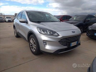Usata Ford Kuga Titanium 120 CV (88 kW) 2020 Grigio SUV