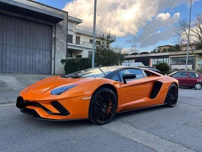 Usata Lamborghini Aventador 741 CV (545 kW) 2018 Arancione Cabrio