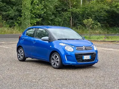 Usado Citroën C1 72 CV (52 kW) 2018 Azul Utilitario