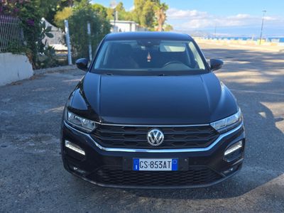 Usata VW T-Roc 116 CV (85 kW) 2018 Nero SUV