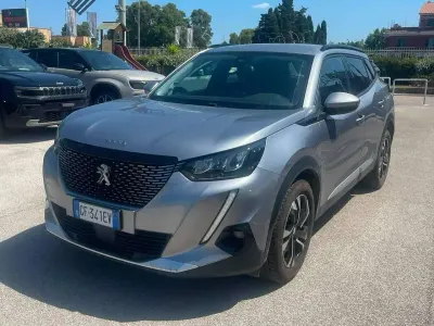 Usata Peugeot 2008 GT 131 CV (96 kW) 2021 Grigio SUV