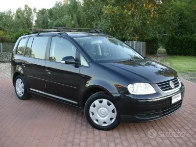 Usata VW Touran 105 CV (77 kW) 2005 Nero Monovolume