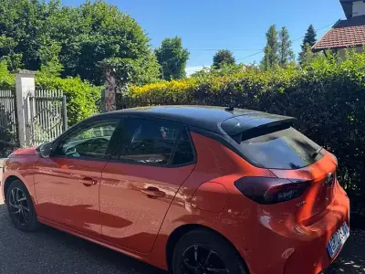 Usata Opel Corsa Design & Tech 75 CV (55 kW) 2023 Arancione Utilitaria