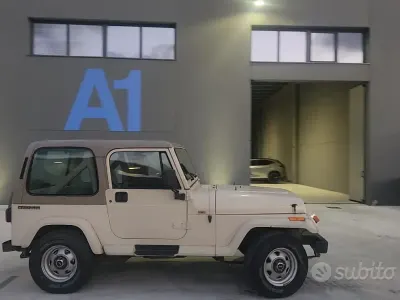 Usata Jeep Wrangler Sahara 1988 SUV