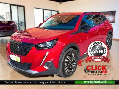 Usata Peugeot 2008 Allure 102 CV (75 kW) 2022 Rosso SUV