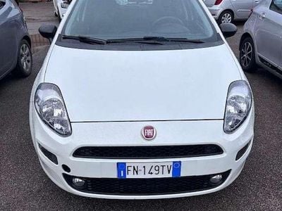 Usata Fiat Punto Street 95 CV (69 kW) 2018 Bianco Berlina