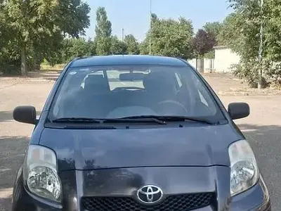 Usata Toyota Yaris 65 CV (47 kW) 2010 Utilitaria