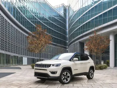 Usata Jeep Compass Limited 140 CV (102 kW) 2019 Grigio scuro SUV