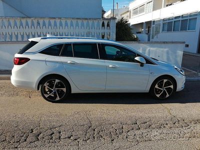 Usata Opel Astra Innovation 136 CV (100 kW) 2017 Bianco Station wagon